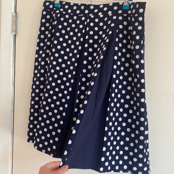 Navy polka dot pleated midi skirt 1X - Modcloth - Picture 3 of 4